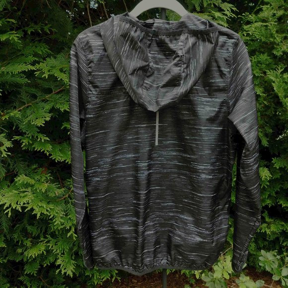 Stormtech Mens Lightweight Zip-Front Hooded Windbreaker - Picture 4 of 4